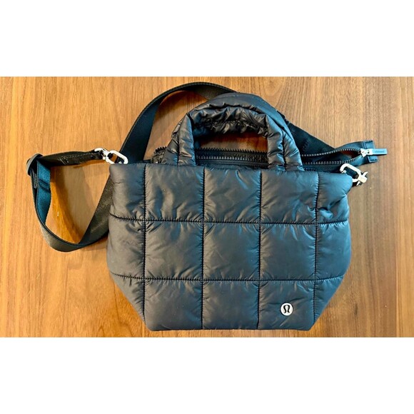 lululemon athletica Handbags - Lululemon Black Quilted Crossbody Bag Detachable Strap Top Handle Zip Silver